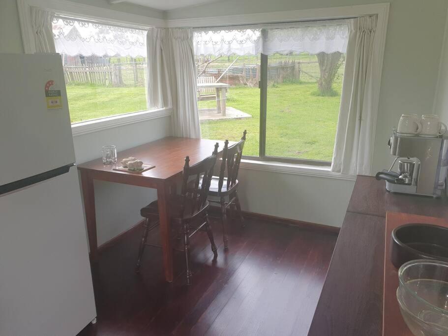 Handsome Hills Dairy Retreat Won Wron Esterno foto