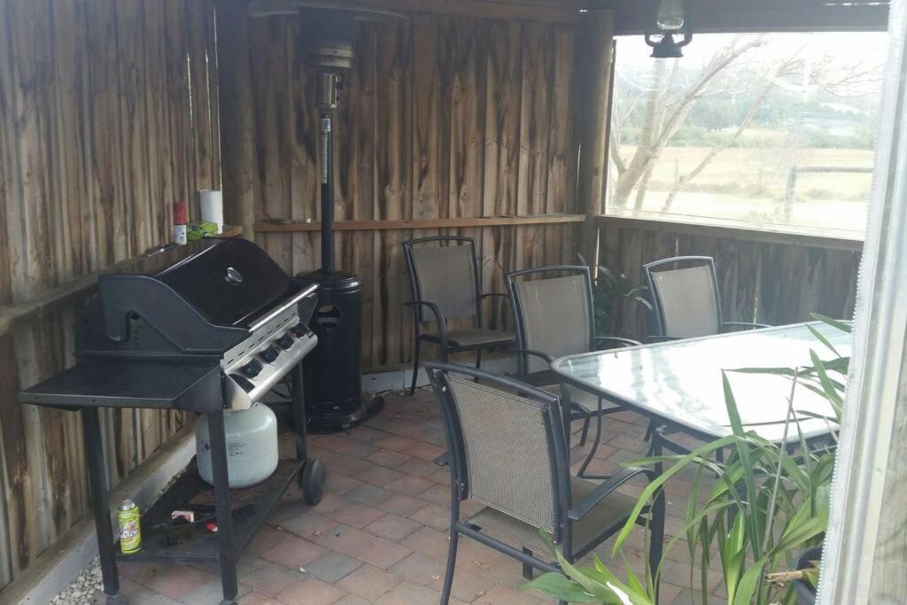 Handsome Hills Dairy Retreat Won Wron Esterno foto